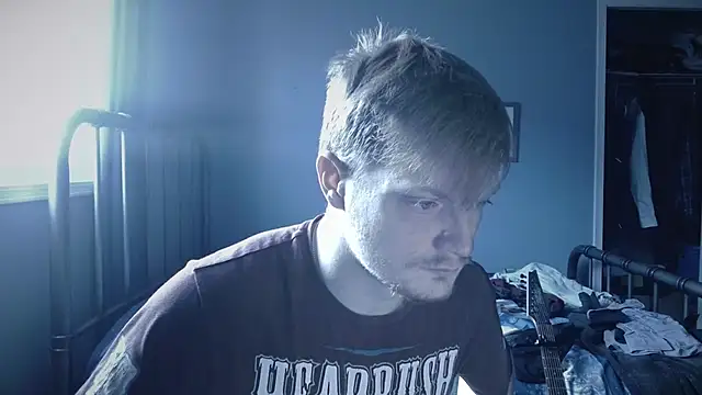 Snapshot of lustylyndon chatting on February 3, 2026, 4:23 pm lustylyndon online show from February 3, 2026, 4:23 pm