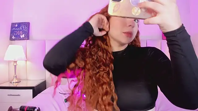 Snapshot of lizy_portman chatting on November 24, 2025, 8:31 pm lizy portman online show from November 24, 2025, 8:31 pm