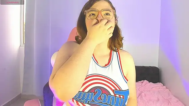 lizy portman online show from April 15, 2026, 10:32 pm