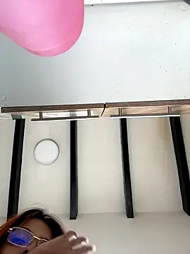 Snapshot of AnnahiBaker chatting on November 2, 2025, 3:50 pm AnnahiBaker online show from November 2, 2025, 3:50 pm