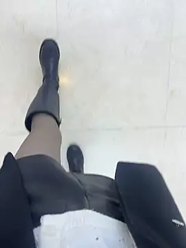 xiaoyuan01 online show from March 16, 2026, 2:08 am