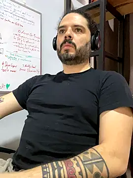 Snapshot of uto857 chatting on October 15, 2025, 4:59 pm uto857 online show from October 15, 2025, 4:59 pm