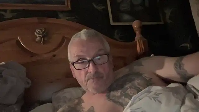poggles online show from April 28, 2026, 8:57 pm