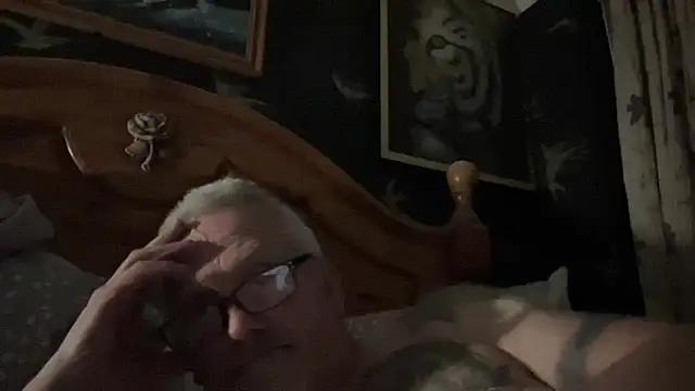 poggles online show from April 30, 2026, 8:57 pm
