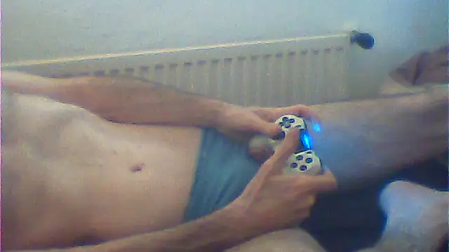 Snapshot of rimbaud77 chatting on May 28, 2026, 5:30 pm rimbaud77 online show from May 28, 2026, 5:30 pm