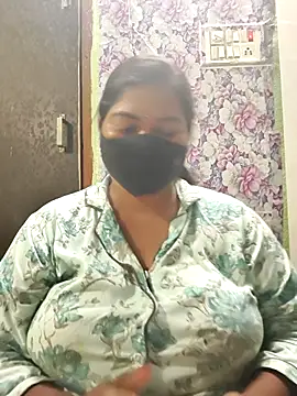 Liyaa 24 online show from March 21, 2026, 4:44 pm