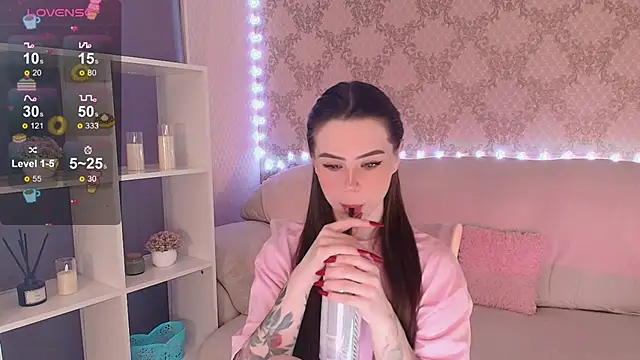 Snapshot of HolyMiax chatting on March 2, 2026, 5:08 am HolyMiax online show from March 2, 2026, 5:08 am