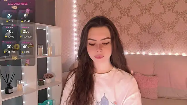 Snapshot of HolyMiax chatting on January 14, 2026, 3:21 am HolyMiax online show from January 14, 2026, 3:21 am