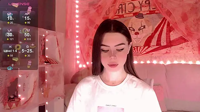 Snapshot of HolyMiax chatting on October 31, 2025, 3:36 am HolyMiax online show from October 31, 2025, 3:36 am