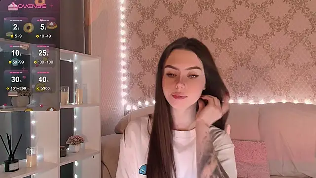 Snapshot of HolyMiax chatting on December 20, 2025, 3:20 am HolyMiax online show from December 20, 2025, 3:20 am