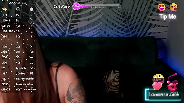 Snapshot of ChristyCrayme chatting on July 15, 2026, 10:06 pm ChristyCrayme online show from July 15, 2026, 10:06 pm