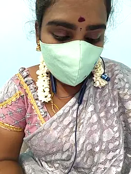 Snapshot of Tamil_riyalini12 chatting on September 27, 2025, 5:41 pm Tamil riyalini12 online show from September 27, 2025, 5:41 pm