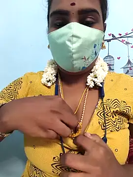 Snapshot of Tamil_riyalini12 chatting on October 5, 2025, 9:55 am Tamil riyalini12 online show from October 5, 2025, 9:55 am