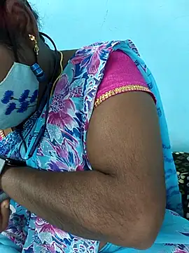 Snapshot of Tamil_riyalini12 chatting on October 25, 2025, 11:31 am Tamil riyalini12 online show from October 25, 2025, 11:31 am