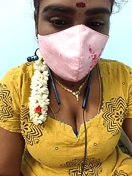 Snapshot of Tamil_riyalini12 chatting on October 16, 2025, 2:03 pm Tamil riyalini12 online show from October 16, 2025, 2:03 pm