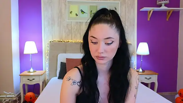 Snapshot of Ivanna__Rose chatting on November 25, 2025, 5:19 am Ivanna Rose online show from November 25, 2025, 5:19 am