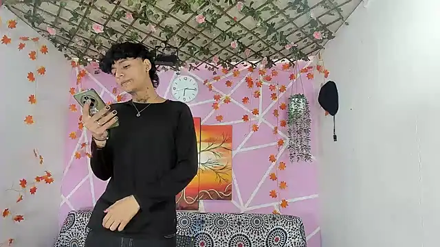 Snapshot of Bastian_boyshot77 chatting on December 5, 2025, 6:06 pm Bastian boyshot77 online show from December 5, 2025, 6:06 pm