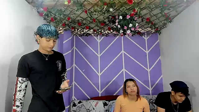 Snapshot of Bastian_boyshot77 chatting on October 17, 2025, 1:24 pm Bastian boyshot77 online show from October 17, 2025, 1:24 pm