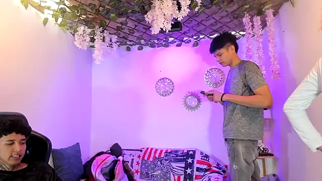 Snapshot of Bastian_boyshot77 chatting on October 14, 2025, 2:07 pm Bastian boyshot77 online show from October 14, 2025, 2:07 pm