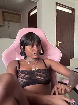 Snapshot of Lil-shawrie chatting on October 3, 2025, 8:27 am Lil-shawrie online show from October 3, 2025, 8:27 am