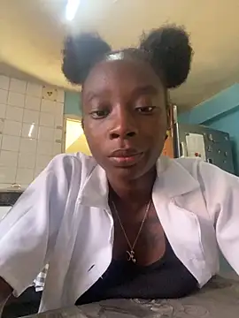 Snapshot of GeileErica chatting on November 4, 2025, 7:28 pm GeileErica online show from November 4, 2025, 7:28 pm