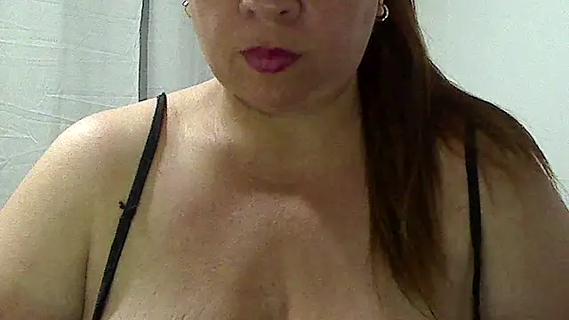 luciana69hot online show from March 26, 2026, 11:35 pm