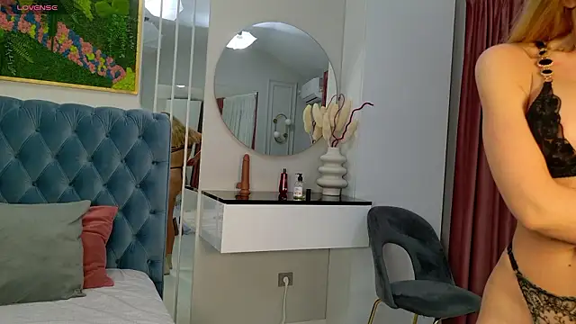 SiennaPierce online show from January 16, 2026, 5:11 am