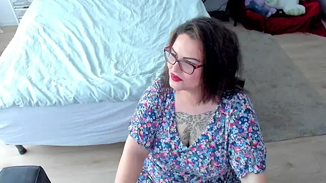 Squirt Kimm online show from November 13, 2025, 10:08 am