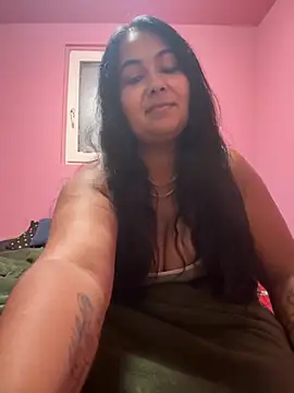 Snapshot of Melissa10 chatting on September 24, 2025, 11:32 pm Melissa10 online show from September 24, 2025, 11:32 pm