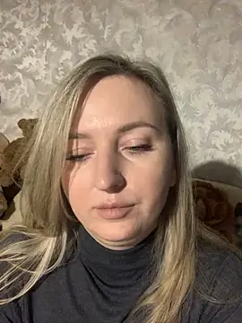 hotsteacher online show from December 20, 2025, 2:03 am