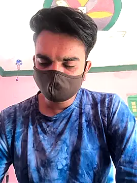 Snapshot of Riyansh_mehta chatting on October 19, 2025, 4:37 am Riyansh mehta online show from October 19, 2025, 4:37 am