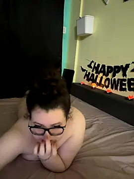 HaleyAyush online show from October 26, 2025, 5:24 pm