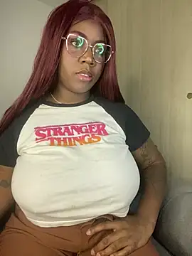 Snapshot of Alexia_24 chatting on July 31, 2026, 11:24 pm Alexia 24 online show from July 31, 2026, 11:24 pm