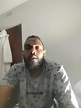 Snapshot of kulliguy chatting on November 8, 2025, 6:11 pm kulliguy online show from November 8, 2025, 6:11 pm