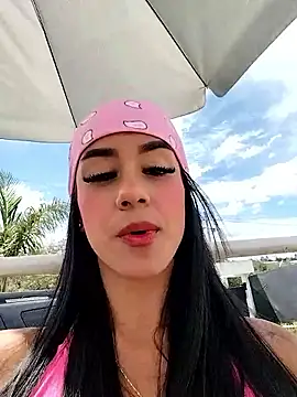 Juliana Xander online show from October 30, 2025, 3:09 pm