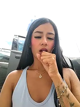 Juliana Xander online show from September 15, 2025, 3:23 pm