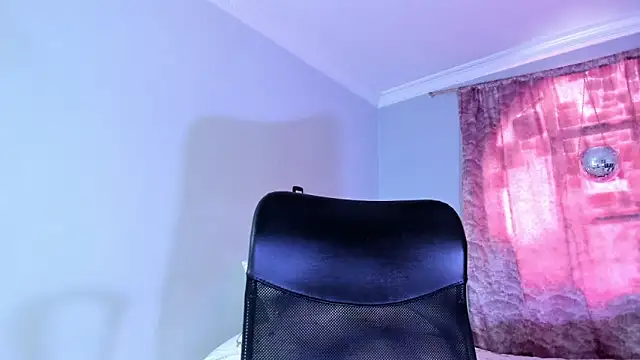 Pamela Squirtt online show from December 19, 2025, 2:52 pm