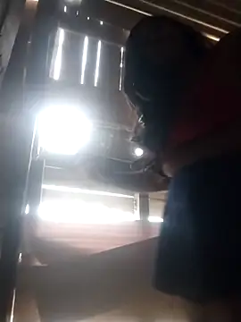 Snapshot of srtsara chatting on November 17, 2025, 7:29 pm srtsara online show from November 17, 2025, 7:29 pm