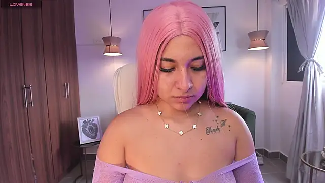 Snapshot of DANDARA_THOM chatting on December 5, 2025, 7:12 pm DANDARA THOM online show from December 5, 2025, 7:12 pm