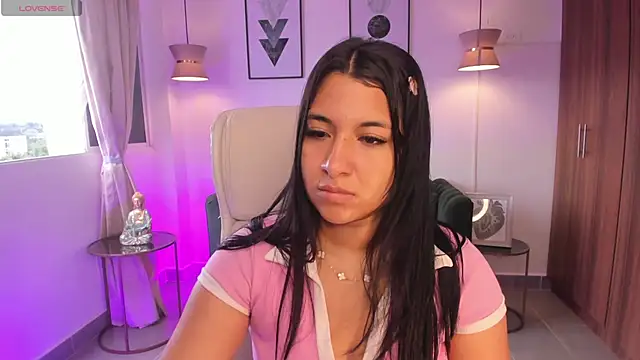 Snapshot of DANDARA_THOM chatting on November 9, 2025, 7:18 pm DANDARA THOM online show from November 9, 2025, 7:18 pm