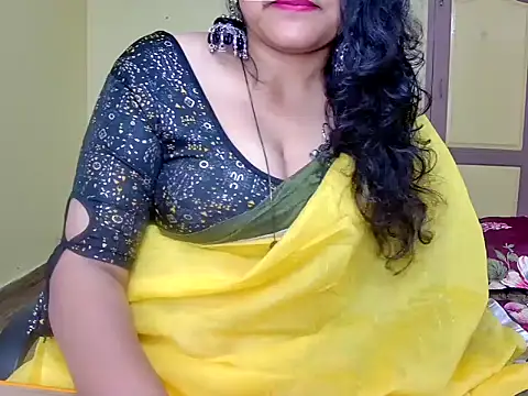 Snapshot of MasTANIYA chatting on November 19, 2025, 7:25 pm MasTANIYA online show from November 19, 2025, 7:25 pm