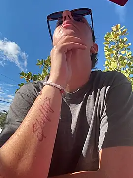 Snapshot of sweetsirenn chatting on February 26, 2026, 2:50 pm sweetsirenn online show from February 26, 2026, 2:50 pm