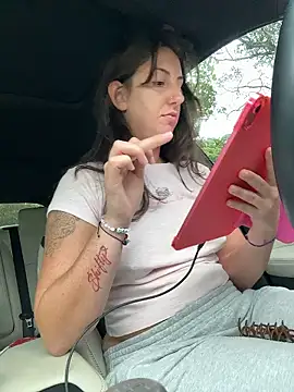 Snapshot of sweetsirenn chatting on January 13, 2026, 12:53 pm sweetsirenn online show from January 13, 2026, 12:53 pm