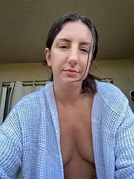 Snapshot of sweetsirenn chatting on July 27, 2026, 12:56 pm sweetsirenn online show from July 27, 2026, 12:56 pm