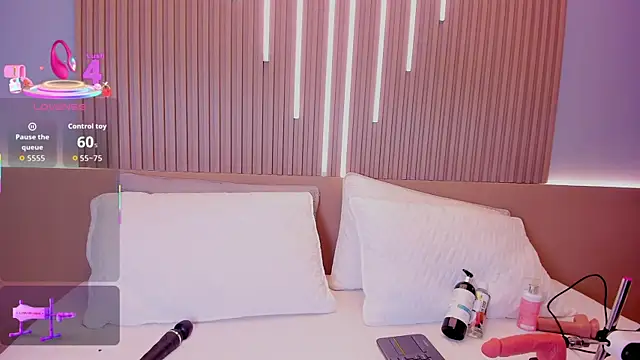 Snapshot of Camile_cute chatting on September 10, 2025, 8:19 pm Camile cute online show from September 10, 2025, 8:19 pm