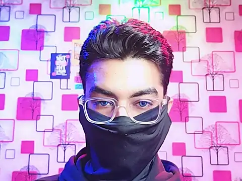 Snapshot of ChiseledCharm chatting on December 1, 2025, 6:31 pm ChiseledCharm online show from December 1, 2025, 6:31 pm