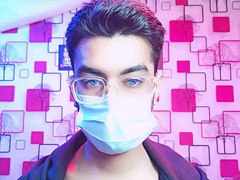 Snapshot of ChiseledCharm chatting on November 12, 2025, 8:45 pm ChiseledCharm online show from November 12, 2025, 8:45 pm