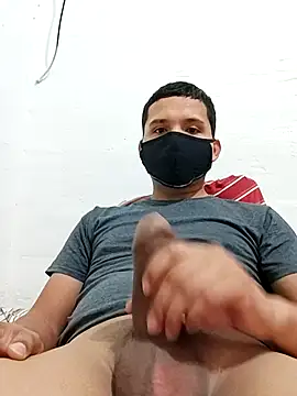 Genaro Dickinson 69 online show from November 30, 2025, 1:39 am