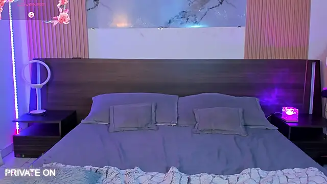 Snapshot of samanthaa_moon chatting on October 23, 2025, 11:14 pm samanthaa moon online show from October 23, 2025, 11:14 pm