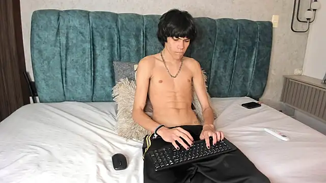 Diamond twink online show from June 9, 2026, 3:57 pm